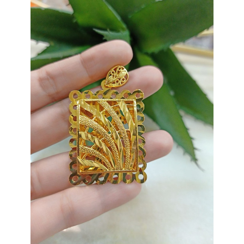 375 / 18K GOLD LOKET