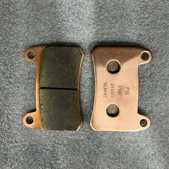 QJ MOTOR ผ้าเบรคหน้าสําหรับ SRK400