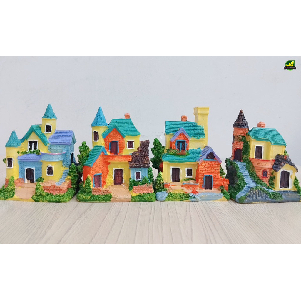 COLORFUL HOUSE GARDEN DECO C828