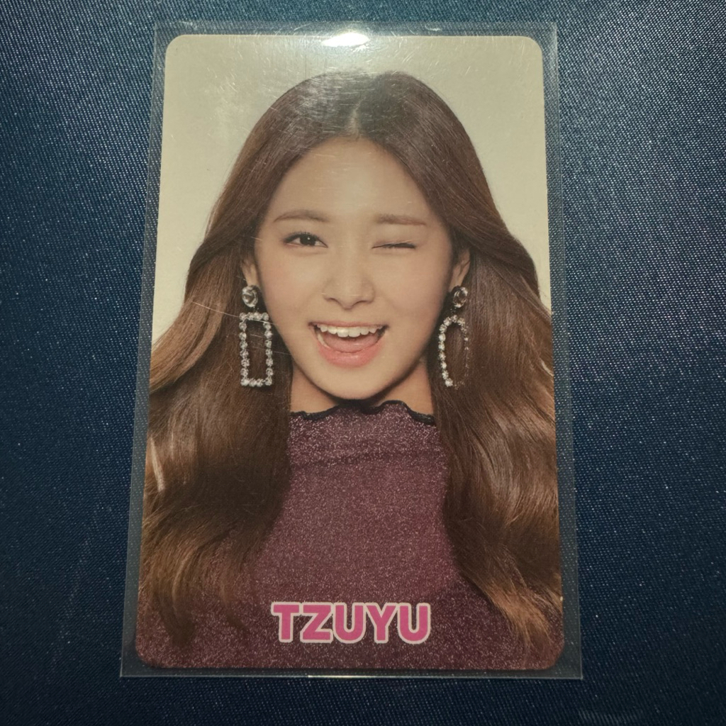 [DAMAGED] TWICE Tzuyu TWICE Japan IC Hi Touch Photocard
