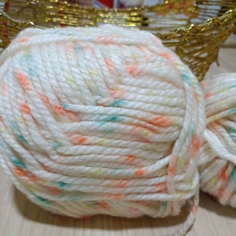 LUXURY SOFT CHUNKY ACRYLIC YARN 100G BABY COLOUR