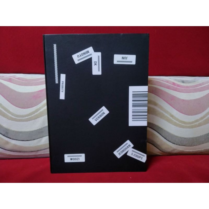 SEVENTEEN Carat 5th Generation Membership Kit (โฟโต้บุ๊ค & Outbox เท่านั้น)