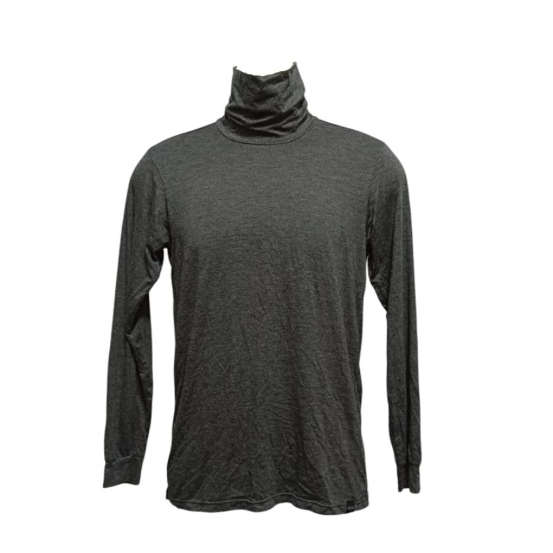 LPM240 - (M) UNIQLO MEN HEATTECH เสื้อเชิ้ตคอ TURTLE