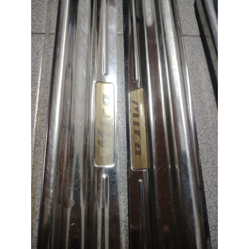 ญี่ปุ่น (มือสอง)L700 miira gino Door step 4 ประตูสําหรับ Kelisa japan