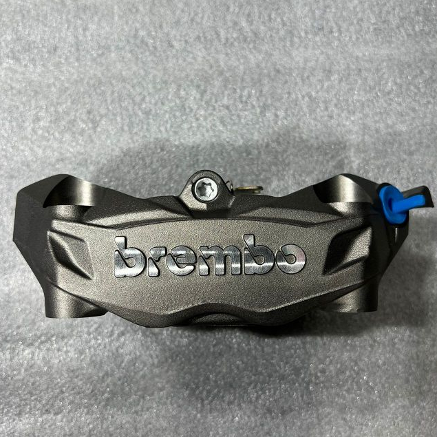 QJ MOTOR FRONT RIGHT BRAKE CYLINDER ASSEMBLY/ BREMBO FOR SRK800RR