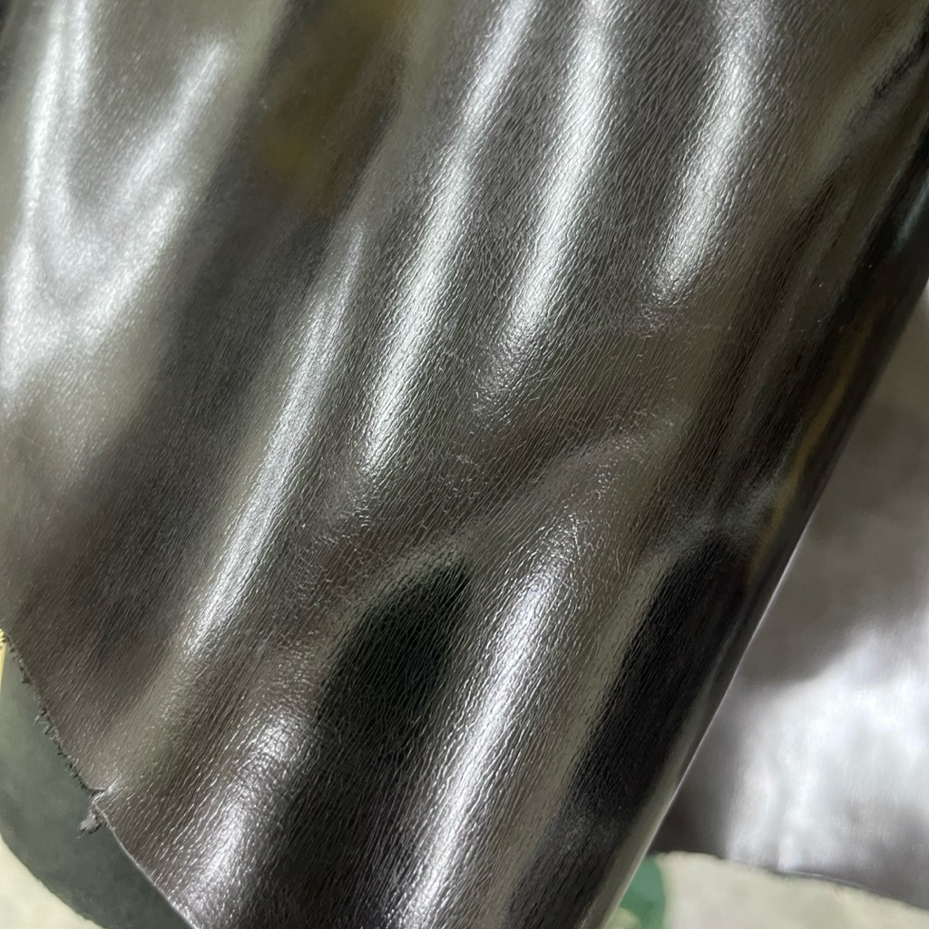 OPEN BEADED 1.2-1.3mm หนังวัวสีดํา LOB02