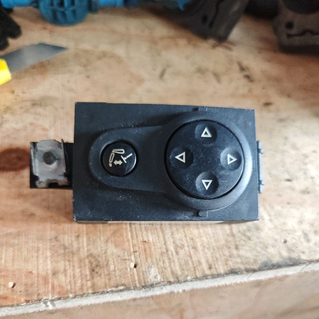 คอพวงมาลัย Porsche Cayenne Adj Switch 7l5 953 519