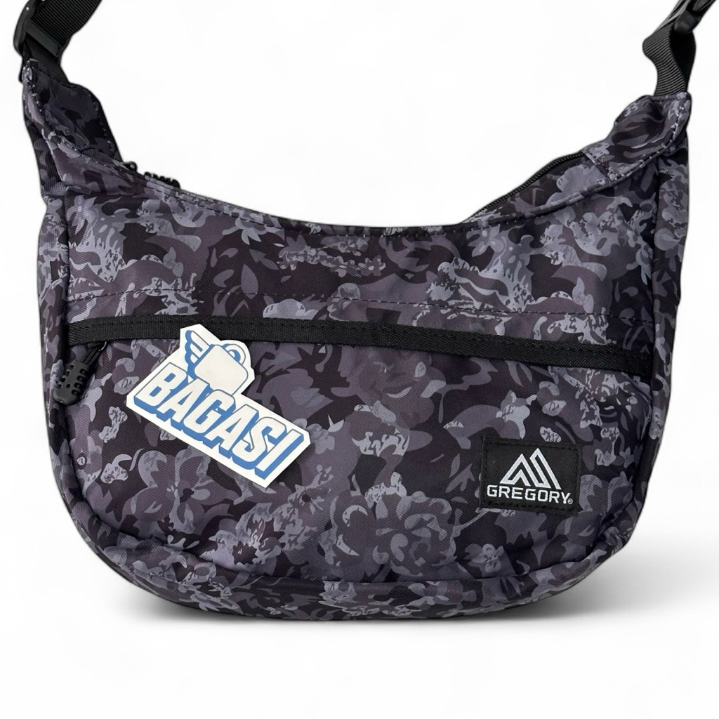 Gory tapestry กระเป๋าสะพายกล้วยสีเทา Beg Sisi Unisex – Sling Bag Harian Compact & Bergaya (32x18x10cm)