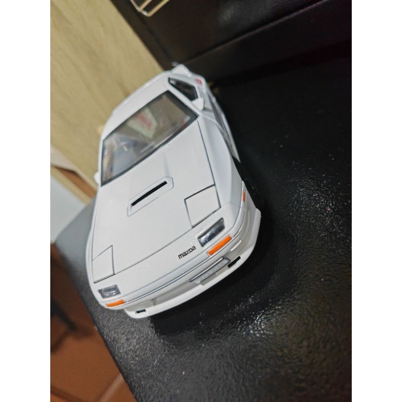 Mazda Rx7 fc inditial d สีขาว สี 1/18 สเกล