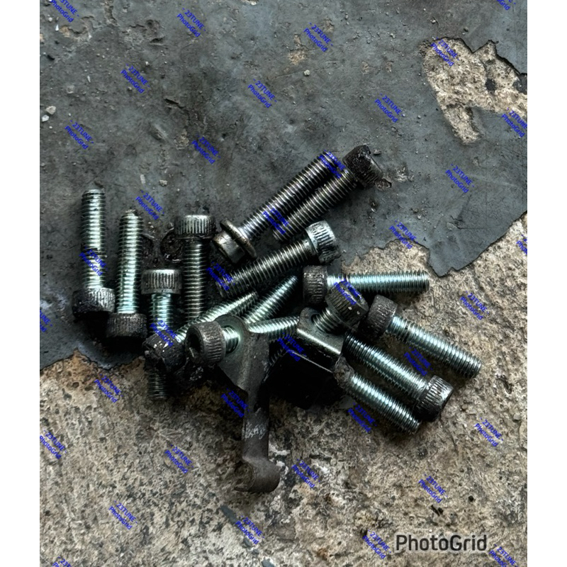 YAMAHA MT09 BOLT OIL STRAINER (91312-06025)