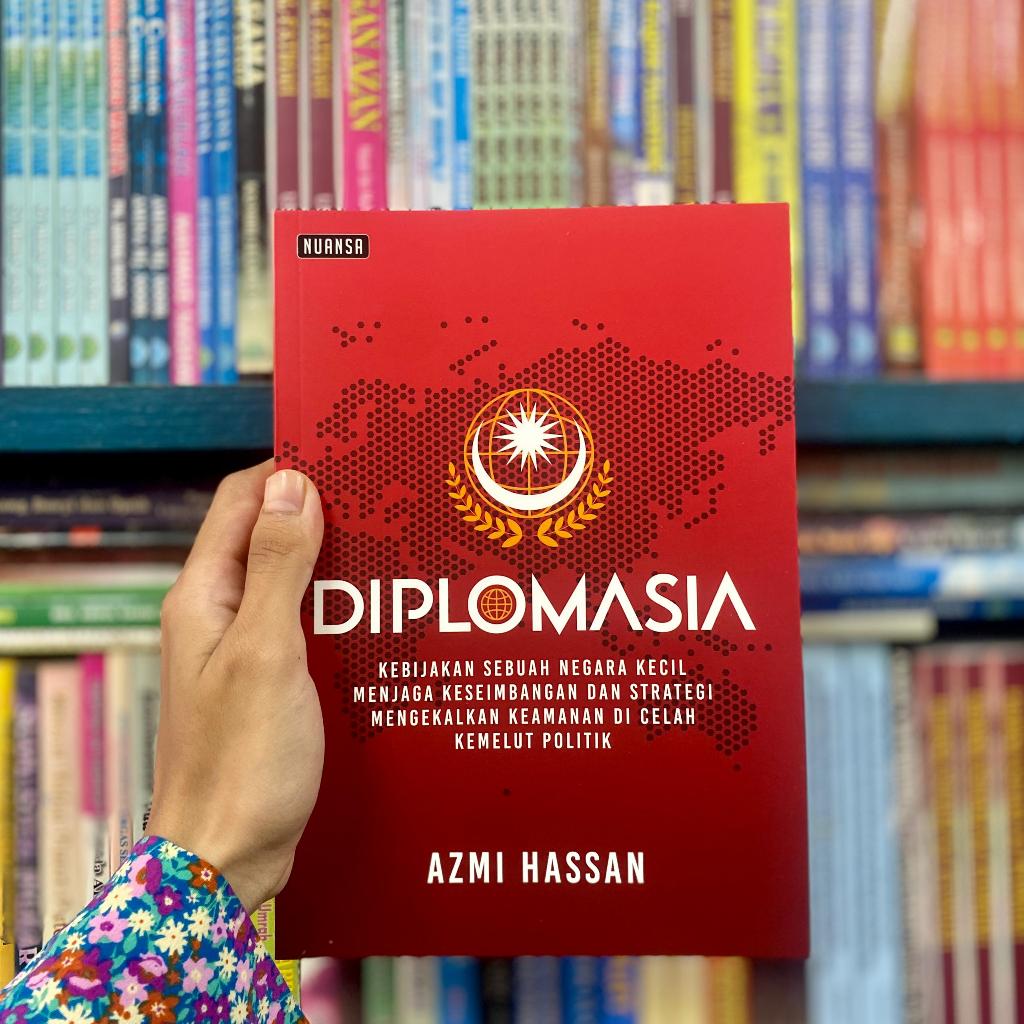 ดิปโลมเอเชีย โดย AZMI HASSAN