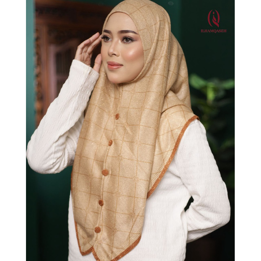 VICTORIA SAUK KNITTED ILHAM QASEH