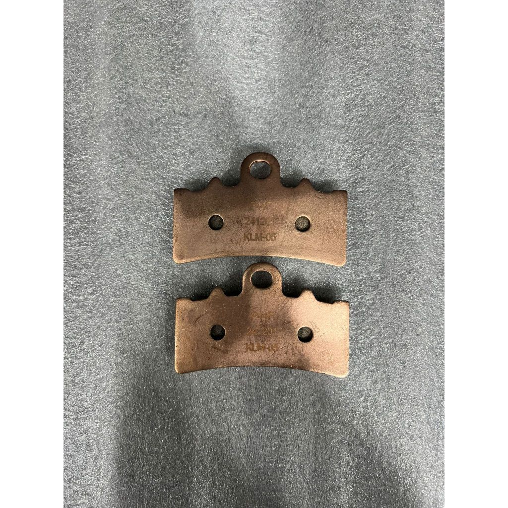 รองเท้าเบรกหน้า QJ MOTO สําหรับผู้หญิง 400