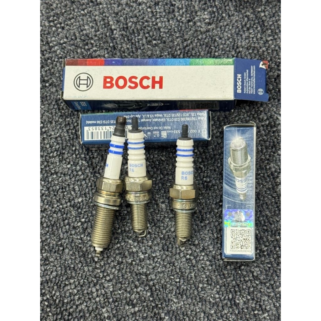 BAJAJ SPARK PLUG SET NS200 RS200
