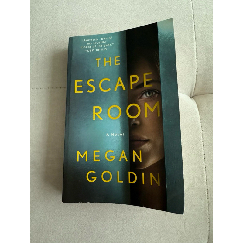 The Escape Room โดย Megan Goldin Book Preloved