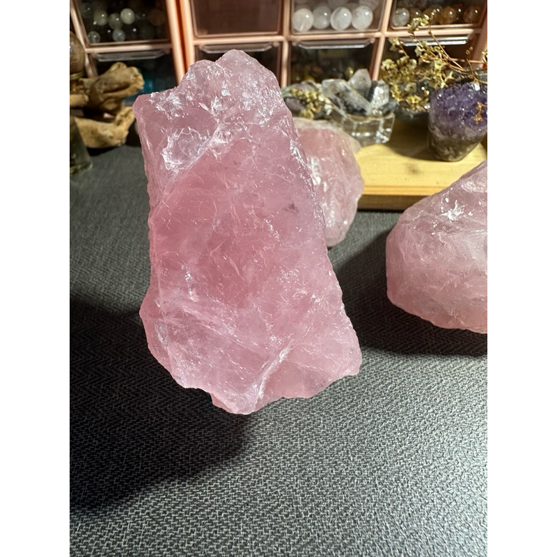 4U Crystal B11 ผงคริสตัล Madagascar Rose Quartz Batu Kuarza Mawar Mentah Madagascar (ธรรมชาติเคลือบคริสตัลดอกไม้)