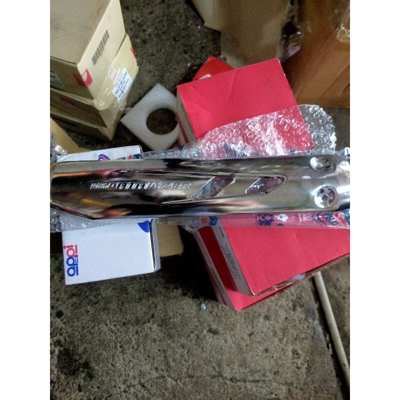 ฝาครอบ EXHAUST LC135 V1 ฝาครอบ EXHAUST BELAKANG LC 135 V1
