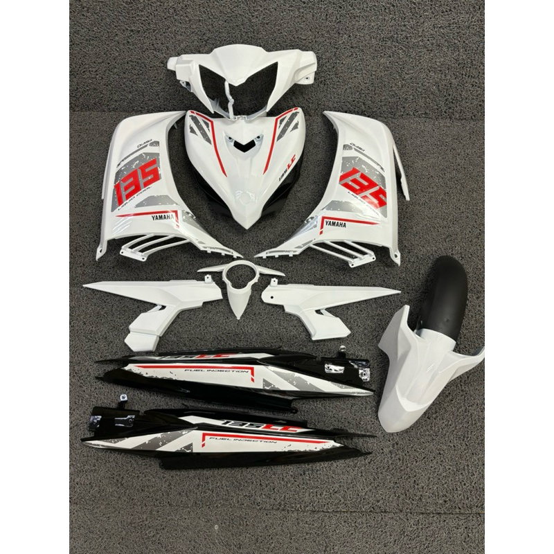 LC135 V2 Marlboro Body Cover Set สติ๊กเกอร์ Siap Tampal