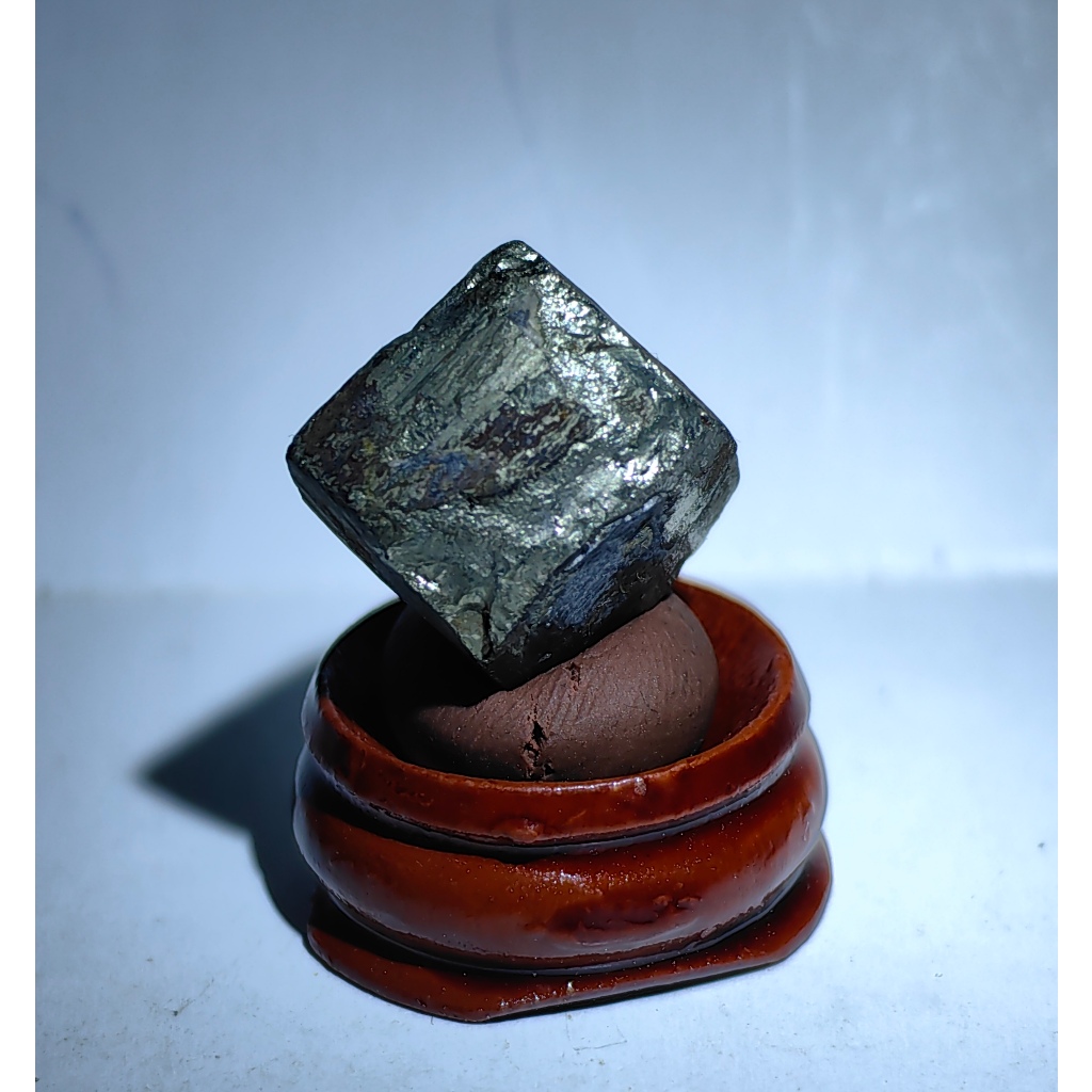 Kristal Semulajadi Pirit Hiasan Kuib /Natural Pyrite Raw Stone Cube (พร้อมฐาน) 天然财黄 per