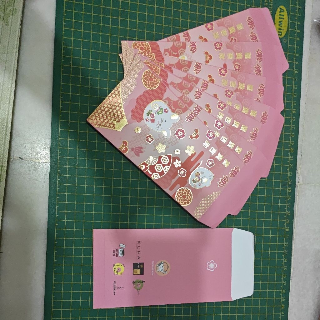 Sushi ang pow ซองแดง 8 ชิ้น สภาพบุบ