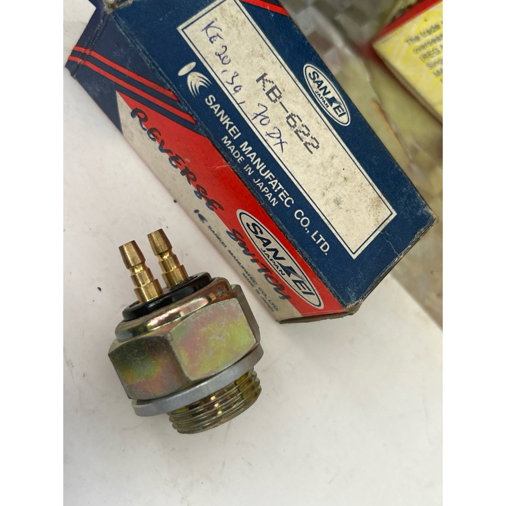 สวิตช์ย้อนกลับ KE70GL KE70DX KE30 KE20(1PC)