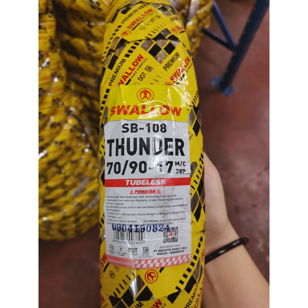 SB 108 70/90-17 TUBELESS SWALLOW TIRE THUNDER 38P