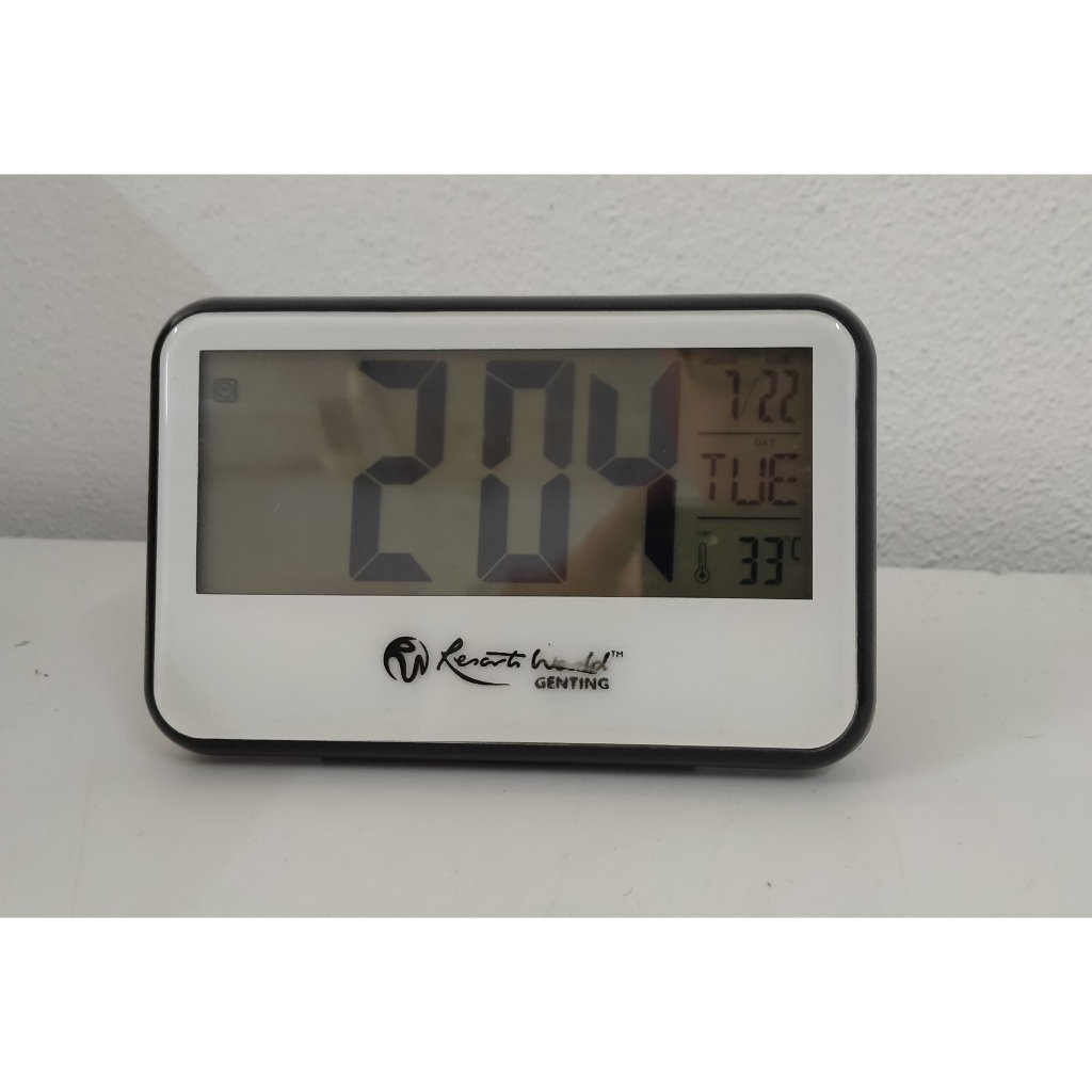 Genting นาฬิกาปลุกดิจิตอล 云顶字 [HSM15068]