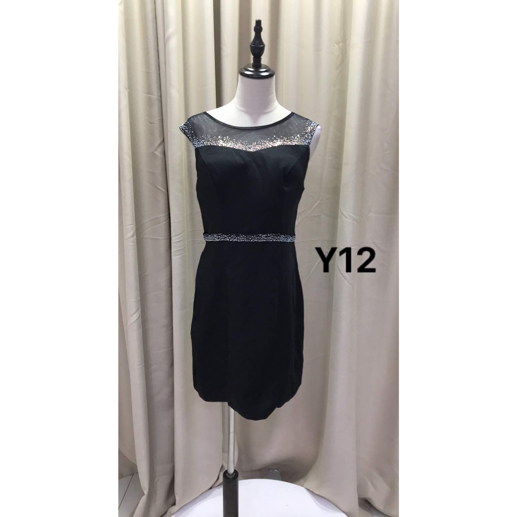 Pre-loved Second Hand Dress 90% เหมือนใหม่ [Y12]L/new สําหรับขาย 9.0 ใหม่