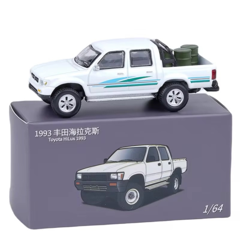 JKM 1:64 TOYOTA HiluxรถกระบะMiniature 1/64 ของเล่นรถพรีเมี่ยมรุ่นฟรีล้อDiecastโลหะคอลเลกชัน