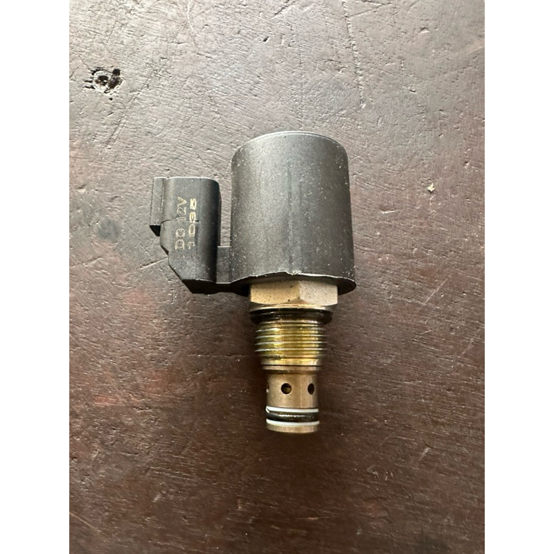 เคส 580m-3/ SN PARKING BRAKE VALVE OEM