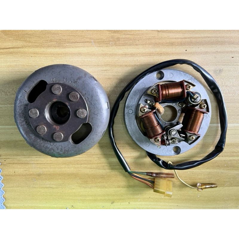 NOS KAWASAKI KE125 แมกนีโต ️