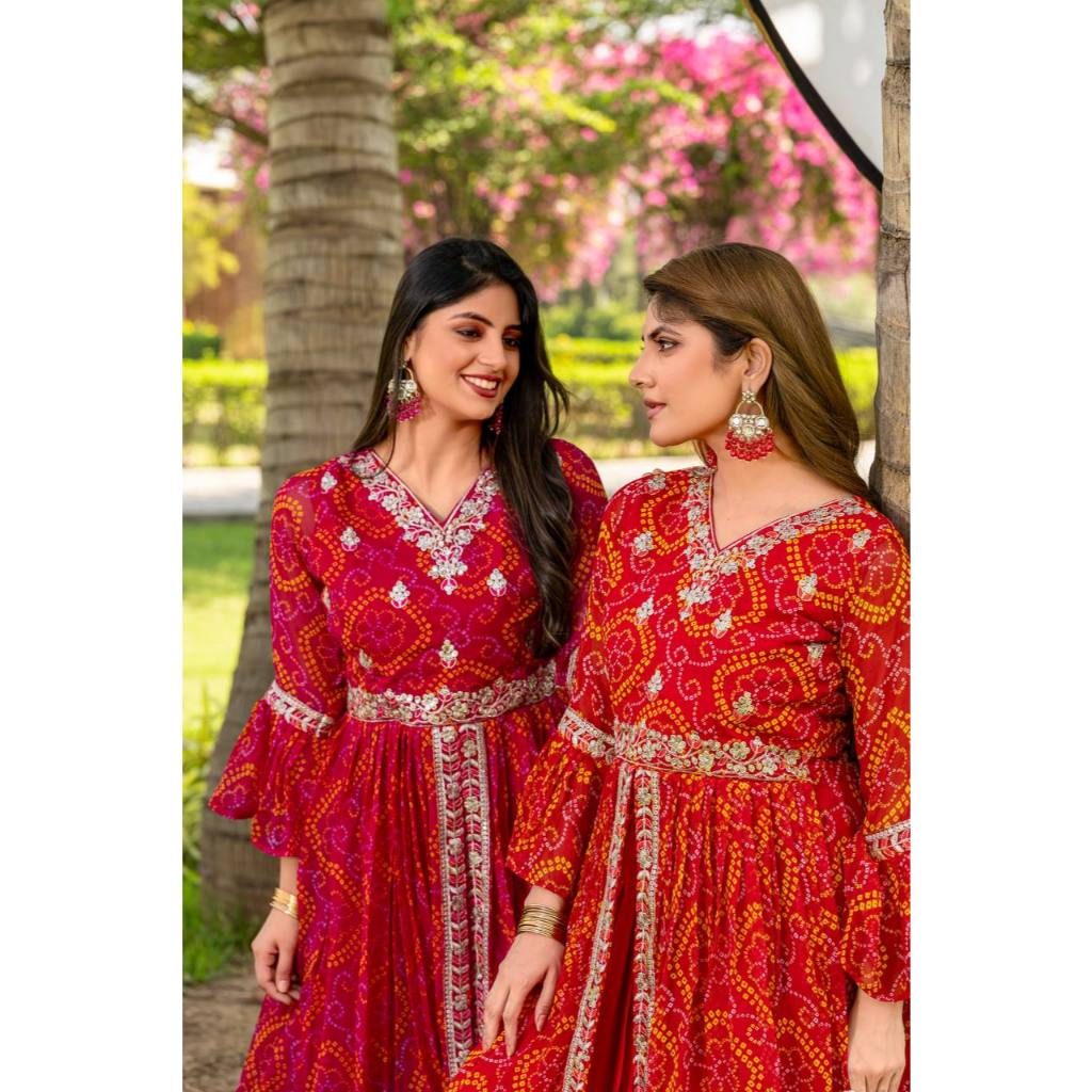 สินค้ามาใหม่ PREMIUM DESIGNER PATY WEAR CHOLI WITH SHRUG ATTACHED (ขนาด M ถึง 2XL)