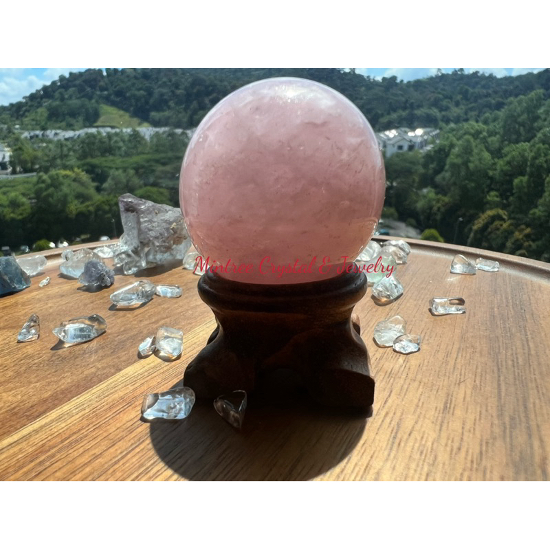 Natural Rose Quartz Sphere (ฟรี CRYSTAL SPHERE BASE) ผงธรรมชาติคริสตัล 37.2 มม. (73 กรัม) (RQC0001)e