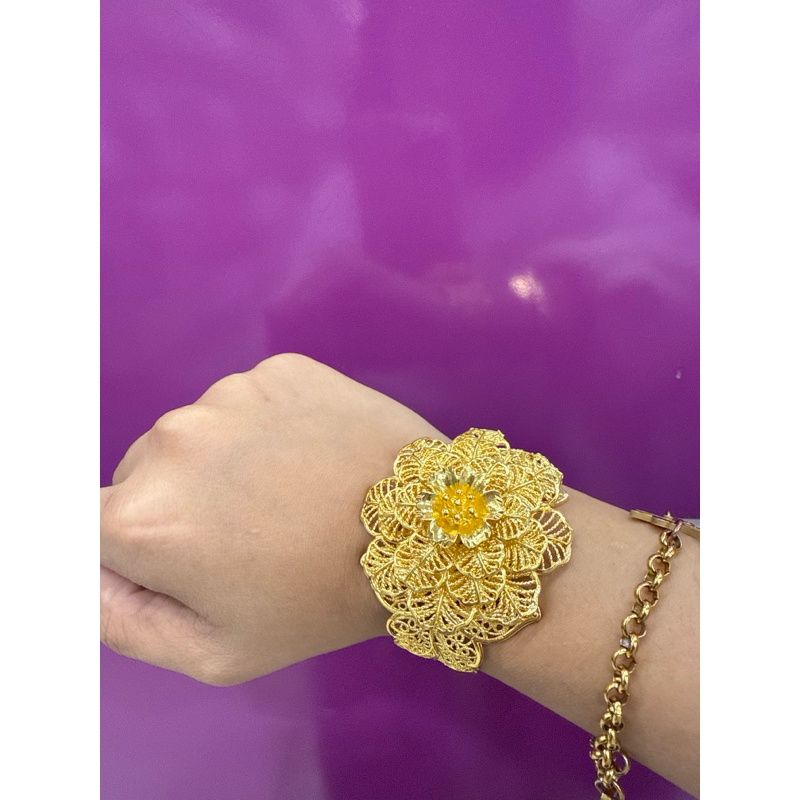 การปรับแบบดั้งเดิมของ gelang tangan