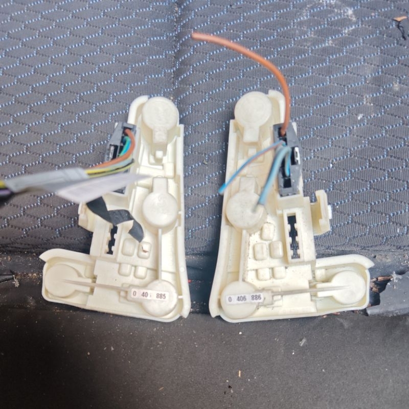 (ไม่มี lci)bmw e90 ไฟท้าย bulf bracket