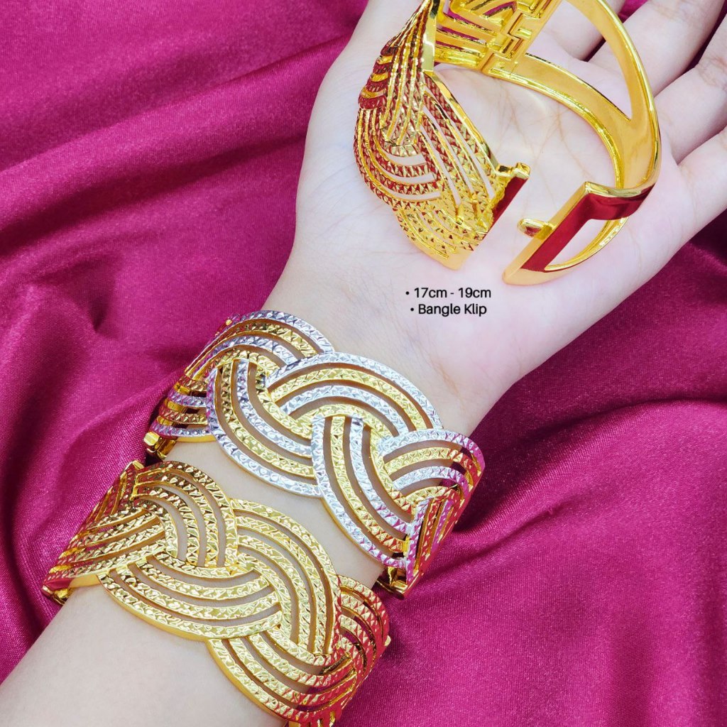 กําไลข้อมือ Rapunzel Gold Plated 24k Titanium Gold Bangkok Gold 2025 A16