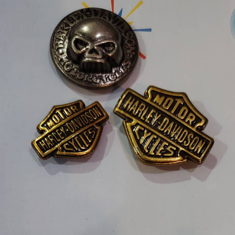 การออกแบบสารพันสังกะสีอัลลอยด์ Harley Davidson สกรูกลับ Conchos DIY หนังหัตถกรรมกระเป๋าสตางค์เข็มขัด Accessorieselt Acce