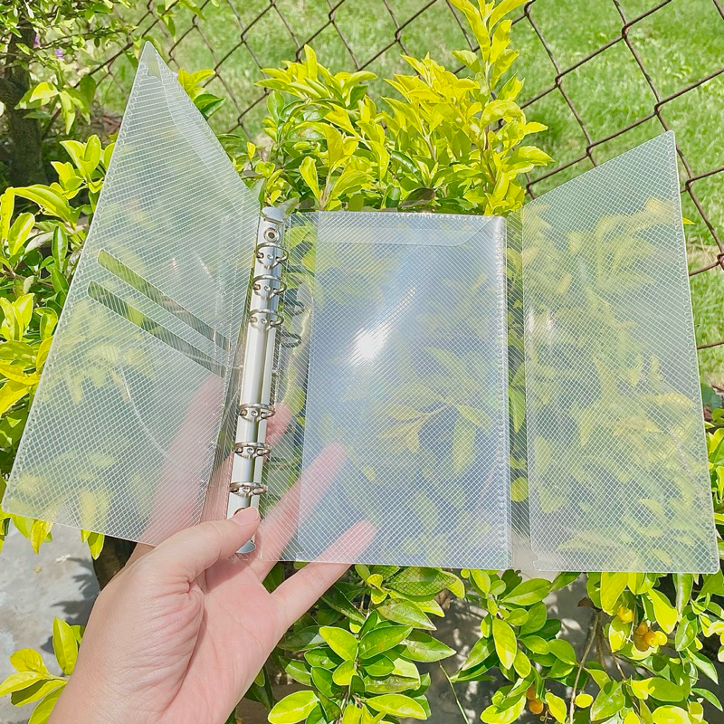 A6 ฝาครอบสิ่งทอลายทแยง PP tri-fold สติกเกอร์เปลือกโน้ตบุ๊คแบบหลวมการ์ดขนาดเล็ก photo storage บัญชีไอดอลสนับสนุนไอดอล