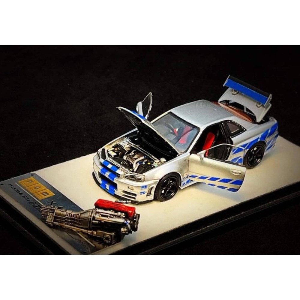 PGM X ONE MODEL 1/64 NISSAN R34 Z TUNE SILVER BRIAN PREMIUM BASE