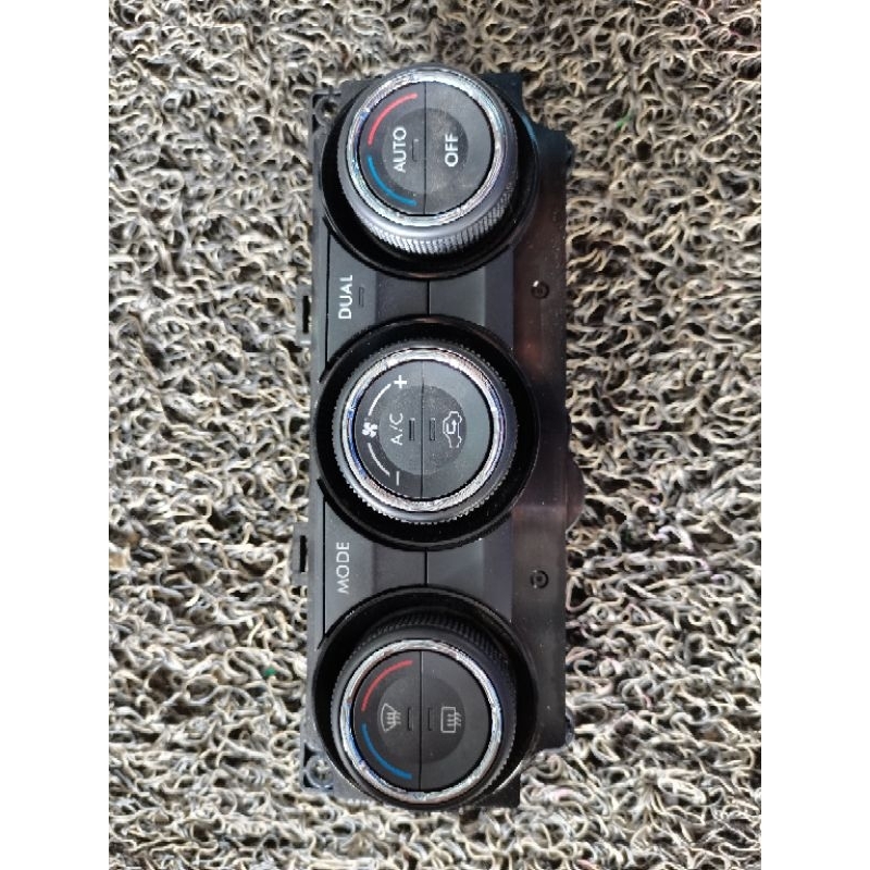 การควบคุม aircond Subaru Xv GP7 อะไหล่ญี่ปุ่นมือสอง