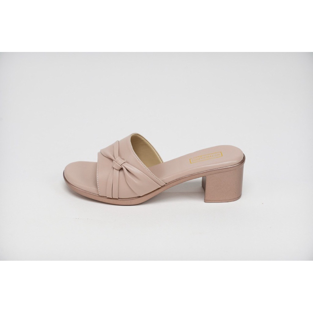 รองเท้าแตะ BTS Jasmeen