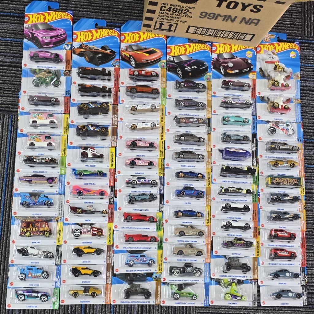 HOT WHEELS MAINLINE CASE N 2025 CHARGER HELLCAT HONDA TYPE R FORD GT PORSCHE CABRIOLET VOLVO 240 JAG