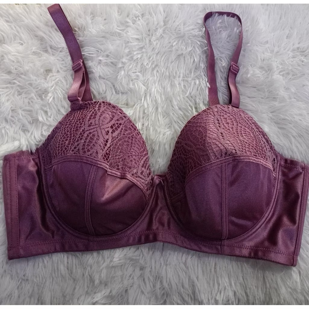 AVON BERTHA SHAPING UW BRA