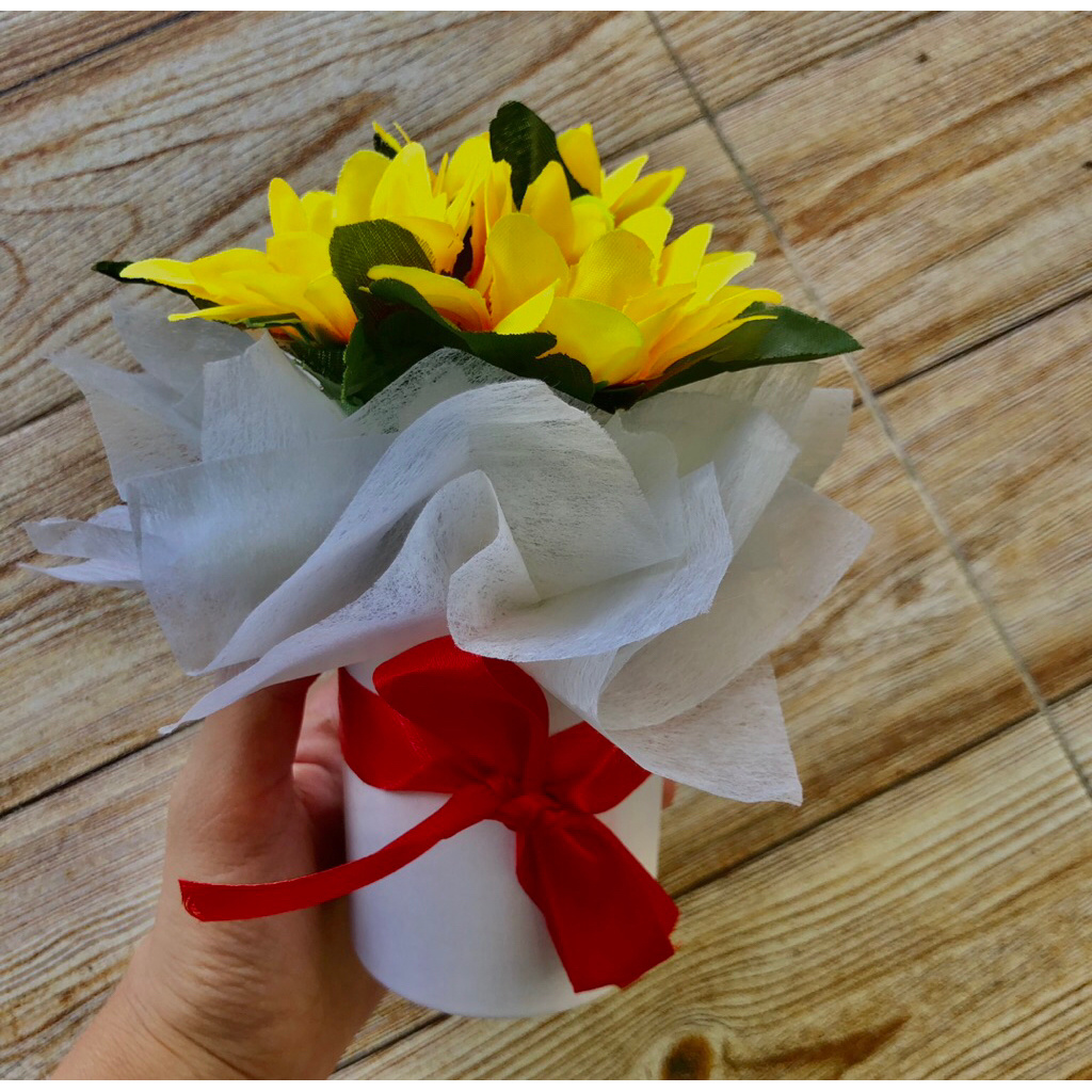 MINI FLOWER BOUQUET*