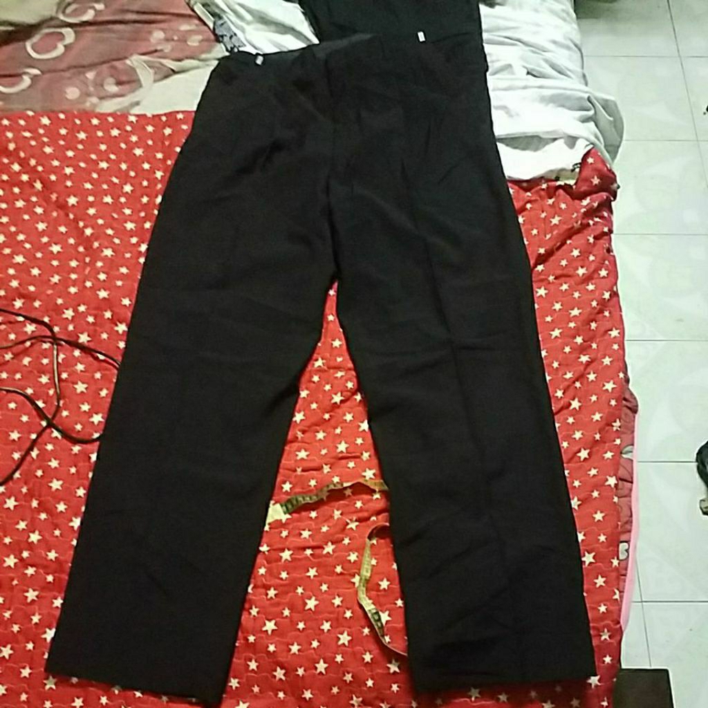 SLACK BAGGY ADJUSTABLE WAIST SIZE 33 38X43 KAKI 9.5 INCH เหมือนใหม่