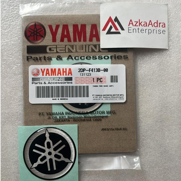 YAMAHA NVX 155 / NMAX / MX KING / Y16ZR / EMBLEM ( SILVER ) 2DP-F413B-00 YAMAHA