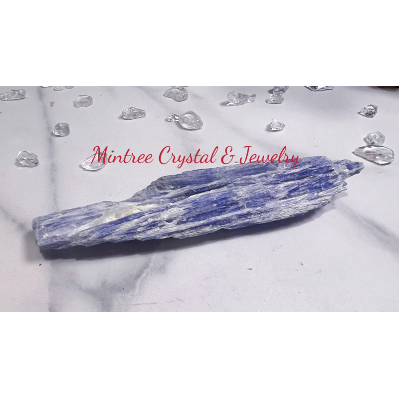ไคยาไนท์ดิบธรรมชาติคริสตัล (44 กรัม) L: 10CM x W: 2.8CM x H: 1.8CM