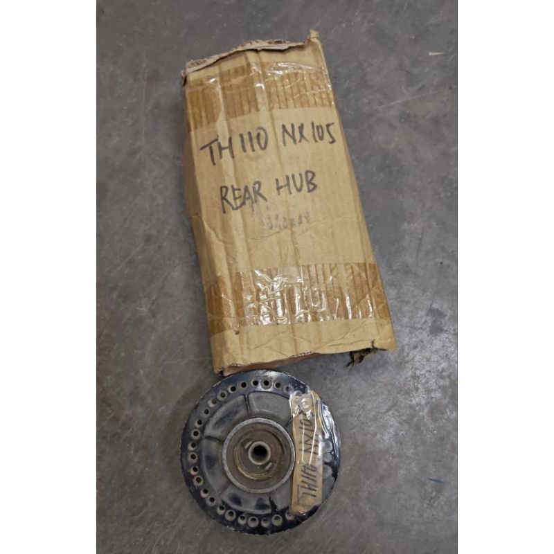 ดุมหลัง Honda Th110 มือสอง ( 1 ชิ้น )JK