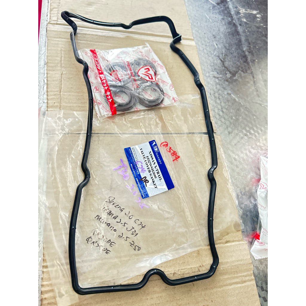 NISSAN X-TRAIL T30 2.0 2.5 SERENA 2.0 C24 TEANA 2.5 J31 MURANO 2.5 Z50 ฝาครอบวาล์ว GASKET + ปลั๊กซีล
