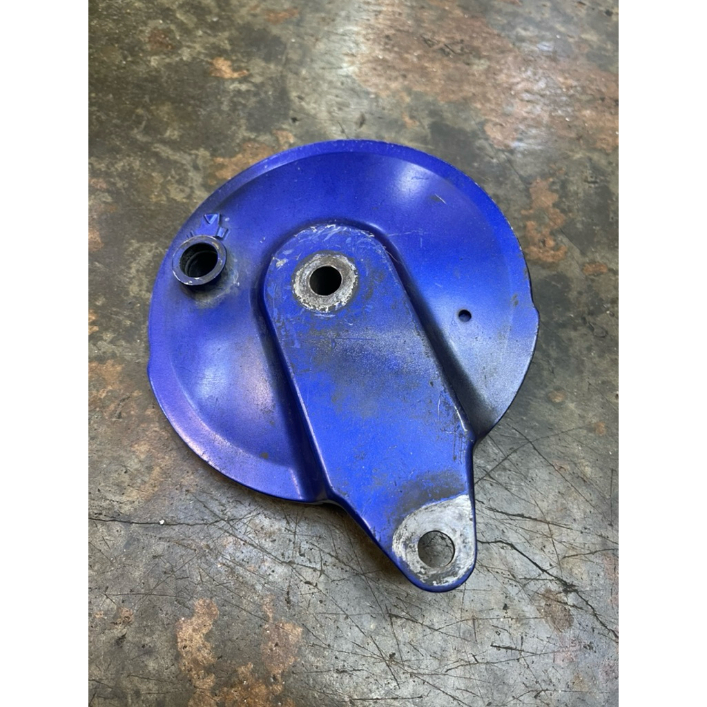 SECOND HAND YAMAHA SRL115 LAGENDA 115 Z/ZR FI BRAKE HUB 31D-F5321-00-P0 REAR HUB PANEL